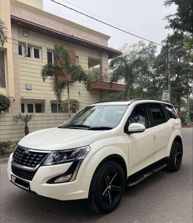 2021-Xuv-w9332